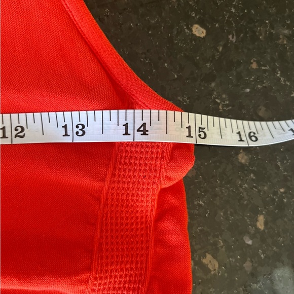 Athleta Ruched Sides Top - Picture 6 of 8